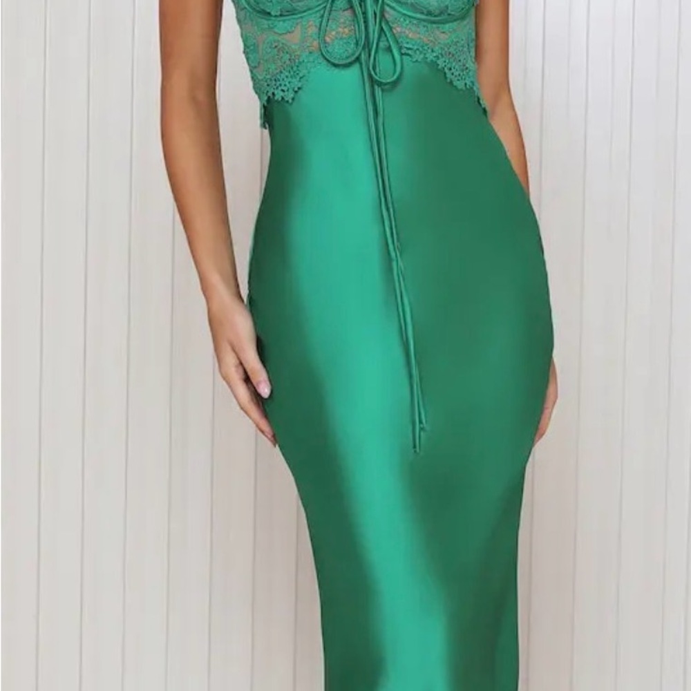Hello Molly Green Midi Dress
